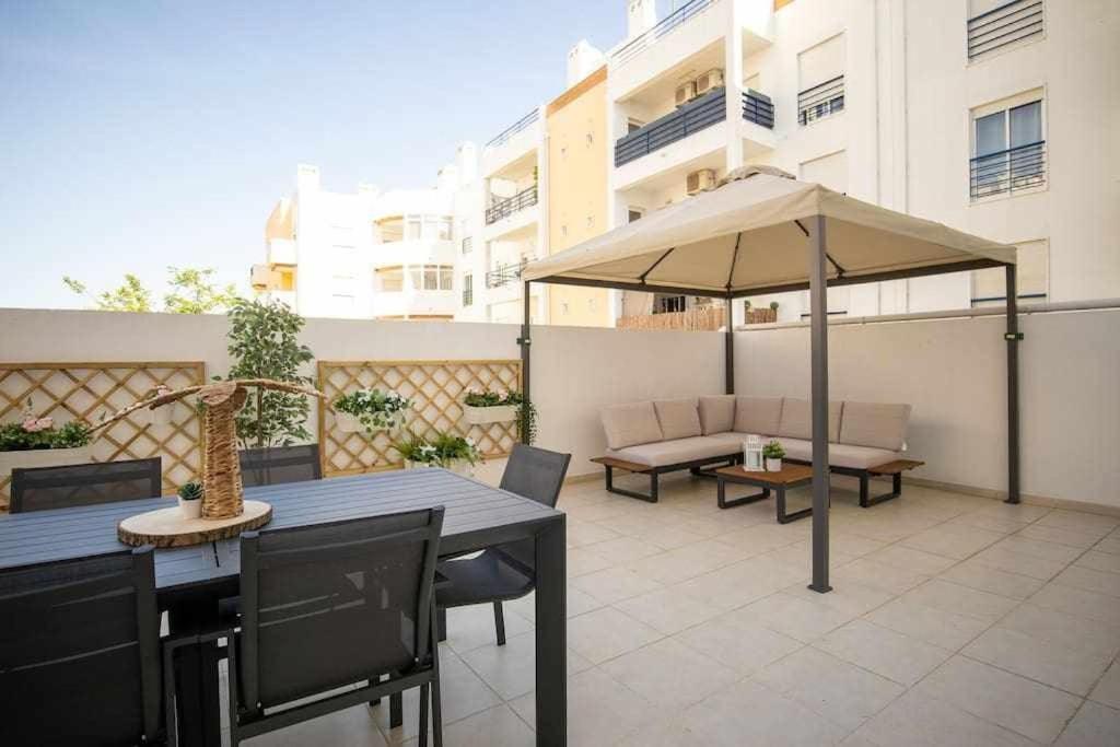 Modern 3Br Apt W/ Lg Terrace, Bbq, Ac & Parking Ταβίρα Εξωτερικό φωτογραφία