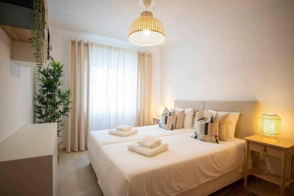 Modern 3Br Apt W/ Lg Terrace, Bbq, Ac & Parking Ταβίρα Εξωτερικό φωτογραφία