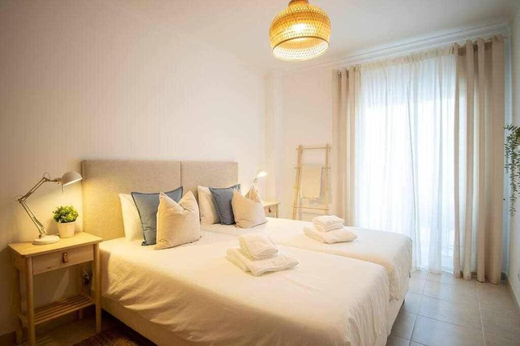 Modern 3Br Apt W/ Lg Terrace, Bbq, Ac & Parking Ταβίρα Εξωτερικό φωτογραφία
