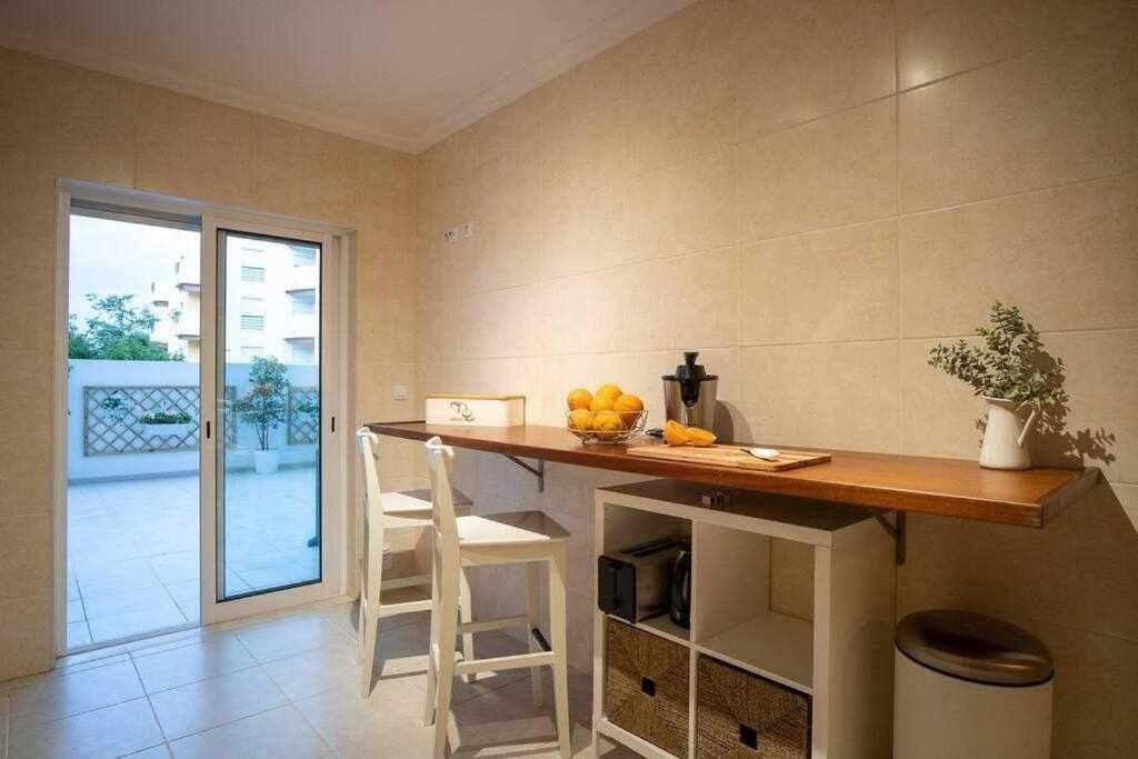 Modern 3Br Apt W/ Lg Terrace, Bbq, Ac & Parking Ταβίρα Εξωτερικό φωτογραφία